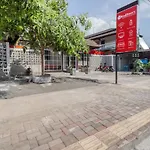Reddoorz Near Malioboro Tugu Station Jogja 2